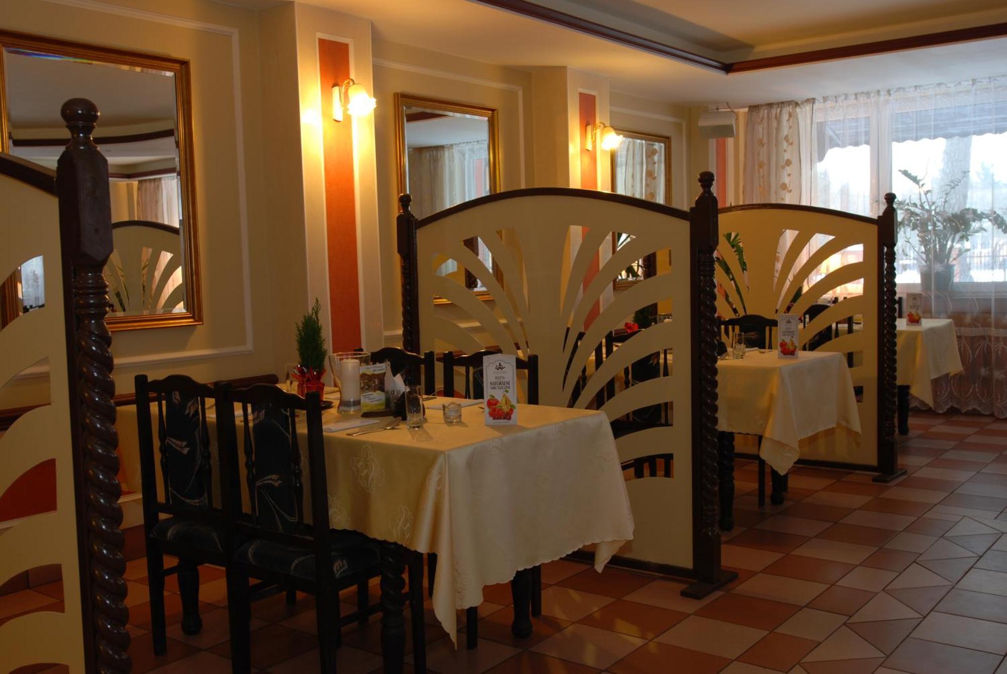 Hotel La-Musica Piaseczno  Esterno foto