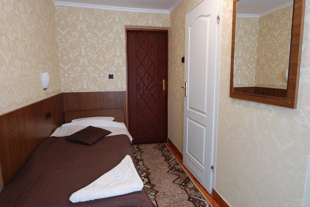 Hotel La-Musica Piaseczno  Esterno foto