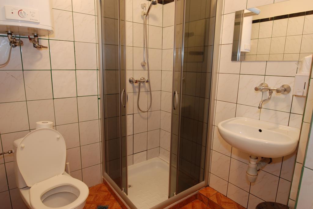 Hotel La-Musica Piaseczno  Esterno foto
