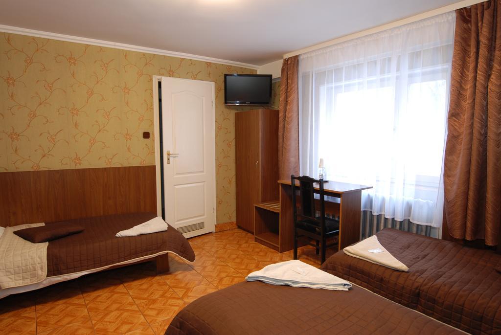 Hotel La-Musica Piaseczno  Esterno foto