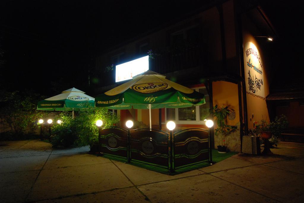 Hotel La-Musica Piaseczno  Esterno foto